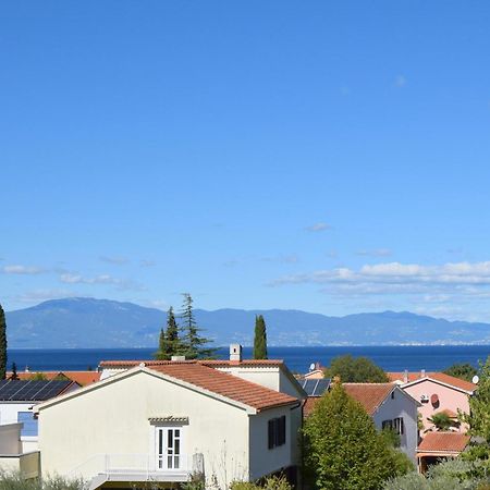 Apartments Pavic Malinska Εξωτερικό φωτογραφία
