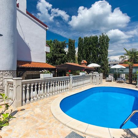 Apartments Pavic Malinska Εξωτερικό φωτογραφία