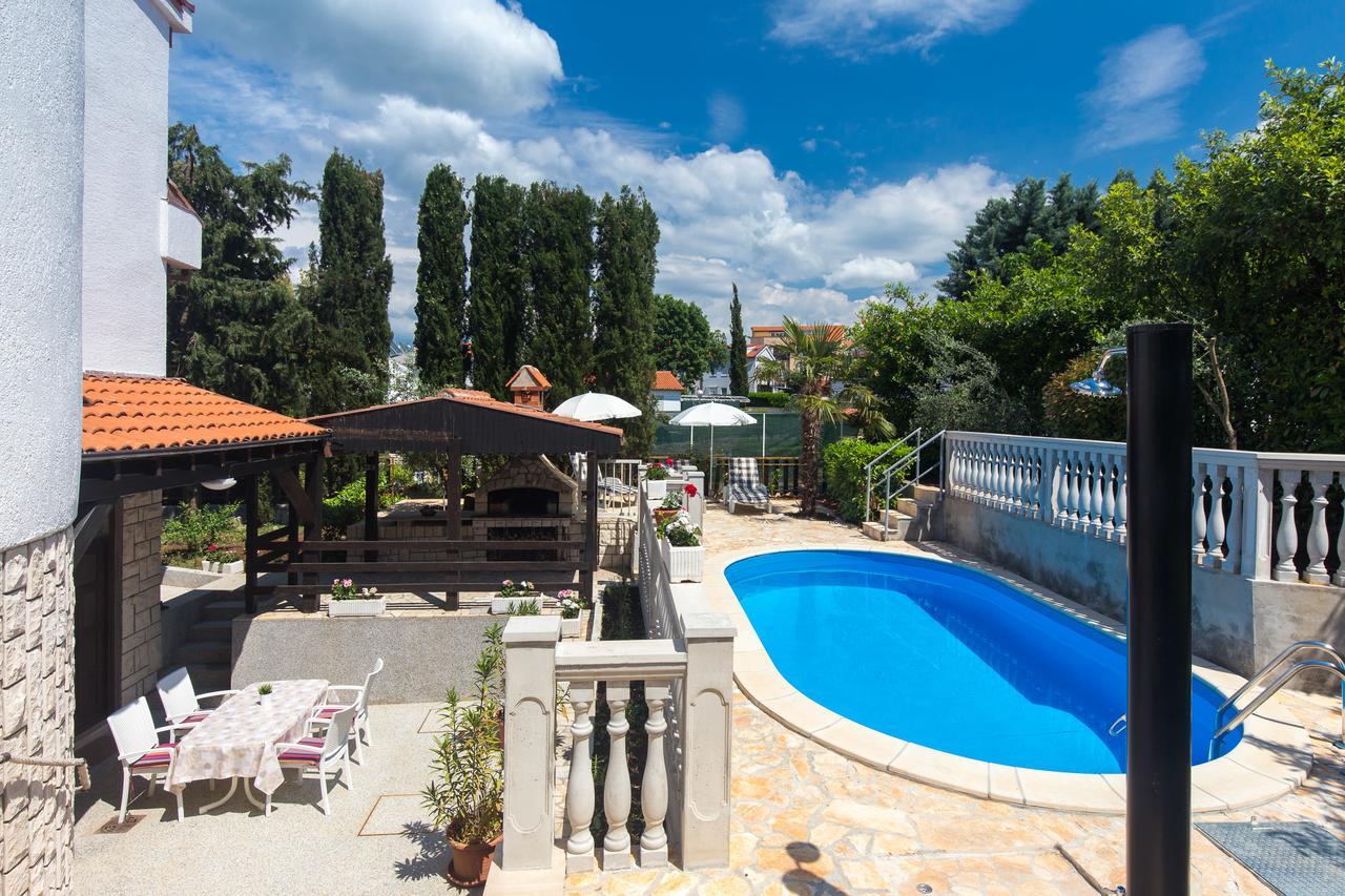 Apartments Pavic Malinska Εξωτερικό φωτογραφία