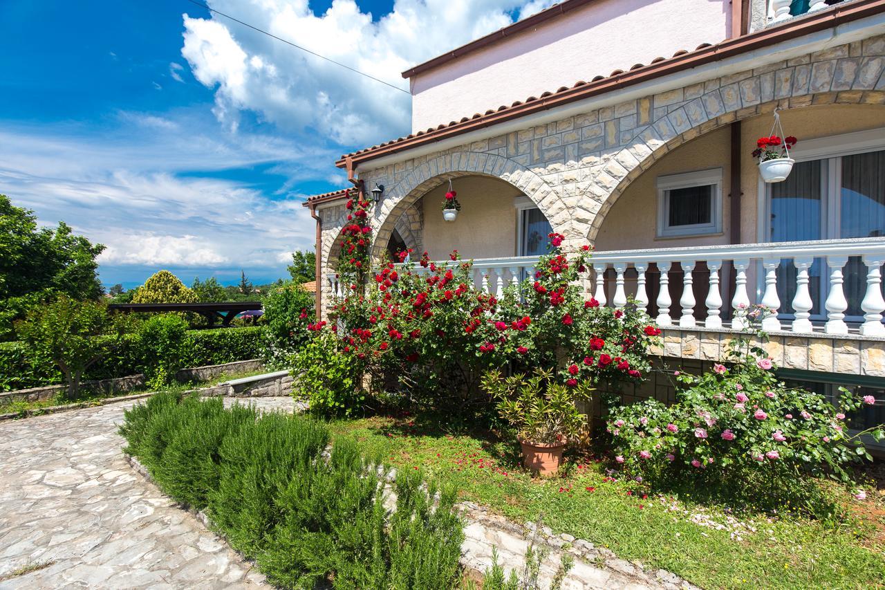 Apartments Pavic Malinska Εξωτερικό φωτογραφία