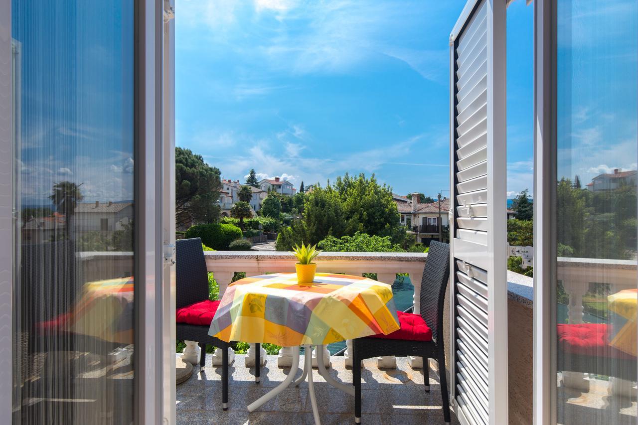 Apartments Pavic Malinska Εξωτερικό φωτογραφία