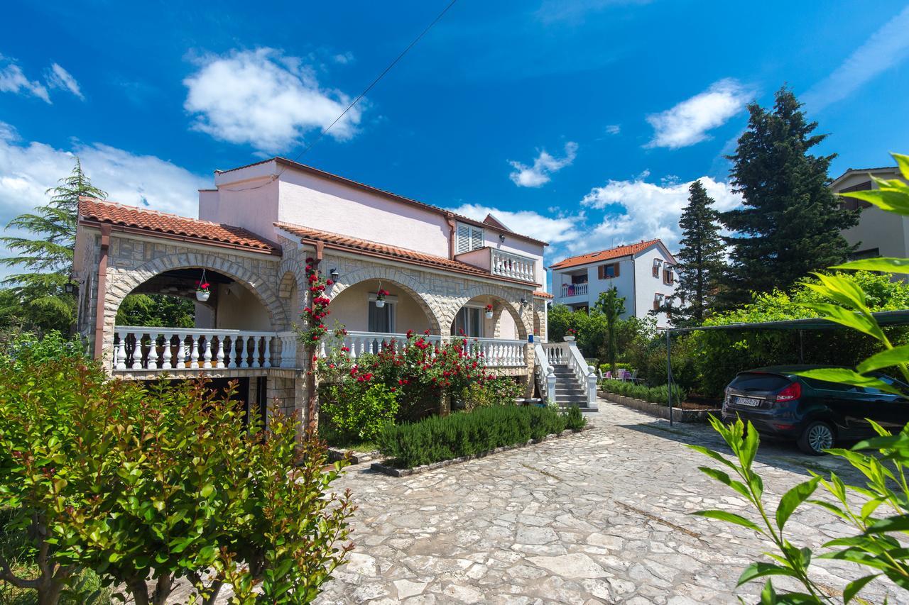 Apartments Pavic Malinska Εξωτερικό φωτογραφία